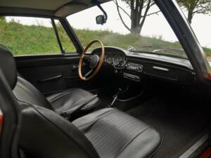 Image 31/38 of BMW 1600 GT (1968)