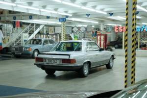 Image 11/50 de Mercedes-Benz 500 SLC (1981)