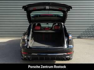 Obraz 27/29 pojazdu Porsche Cayenne E-Hybrid (2022)
