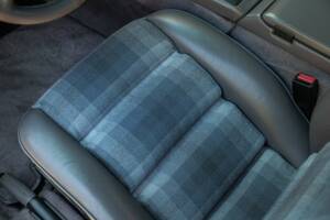 Afbeelding 48/50 van Porsche 928 GTS (1992)