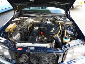 Imagen 16/16 de Mercedes-Benz 300 SE (1987)