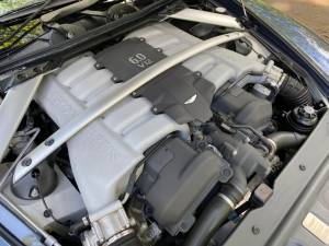 Bild 17/46 von Aston Martin DB 9 (2010)