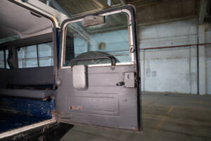 Image 68/86 de Land Rover Defender 110 Td5 (1999)