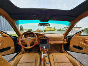 Image 7/25 of Porsche 911 Carrera (2002)