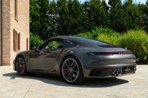 Afbeelding 6/50 van Porsche 911 Carrera 4S (2019)
