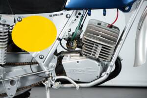 Immagine 12/50 di SWM DUMMY (1975)