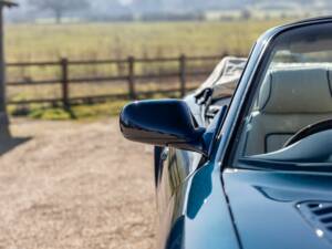 Imagen 19/50 de Aston Martin V8 Vantage Volante (2000)