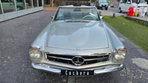 Image 2/26 de Mercedes-Benz 280 SL (1970)