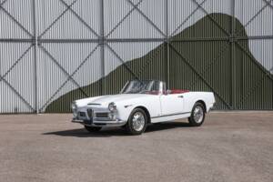 Bild 24/35 von Alfa Romeo 2600 Spider (1963)