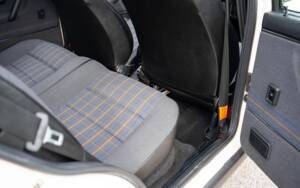 Image 28/48 de Volkswagen Golf Mk II GTi 16V 1.8 (1990)