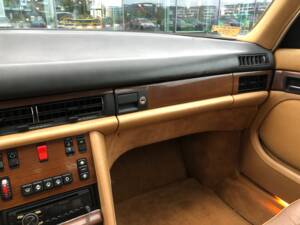 Image 11/16 of Mercedes-Benz 420 SEL (1987)