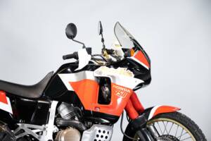Bild 33/50 von Honda DUMMY (1991)