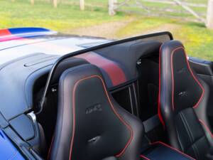 Bild 64/85 von Aston Martin V12 Vantage AMR Roadster (2018)