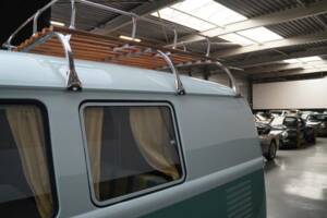 Image 44/50 of Volkswagen T1 panel van (1964)