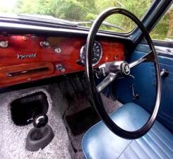 Image 12/93 of Triumph Herald 1200 (1964)