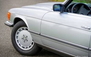 Bild 49/59 von Mercedes-Benz 280 SL (1985)