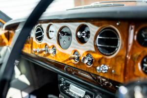 Image 45/50 of Rolls-Royce Silver Shadow I (1968)