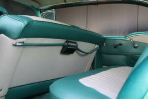 Image 34/50 of Buick 60 Century Riviera (1955)