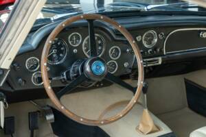 Imagen 13/50 de Aston Martin DB 4 Vantage (1962)