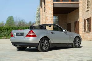 Afbeelding 7/50 van Mercedes-Benz SLK 200 (1997)