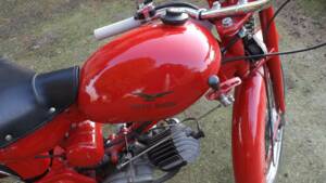 Immagine 13/41 di Moto Guzzi Motoleggera 65 (1952)