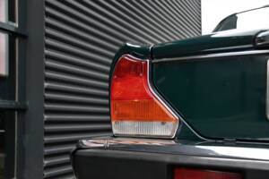 Image 9/29 de Jaguar XJ 12 (1992)