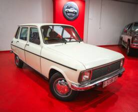 Image 1/16 of Renault R 6 GTL (1980)