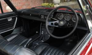 Image 4/26 of Peugeot 504 Convertible (1974)