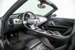 Imagen 11/50 de BMW Z4 2.2i (2004)