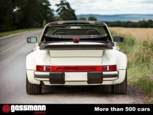 Image 8/15 of Porsche 911 Carrera 3.2 (WTL) (1986)