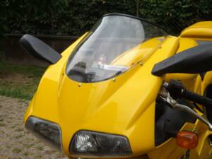 Immagine 9/50 di Ducati 748 Biposto (2000)