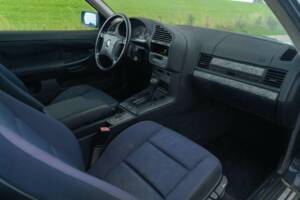 Bild 32/40 von BMW 316i (1998)