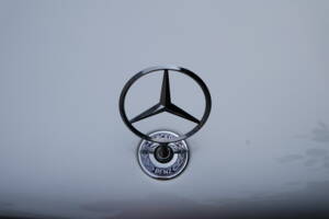 Imagen 44/75 de Mercedes-Benz E 280 T (1994)