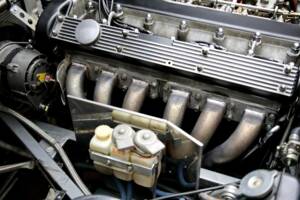 Image 17/17 de Jaguar E-Type (1970)