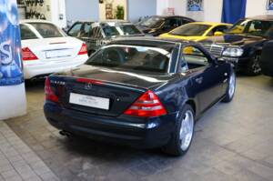 Image 13/25 of Mercedes-Benz SLK 230 Kompressor (1997)
