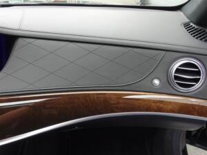 Bild 28/99 von Mercedes-Benz Maybach S 500 (2015)