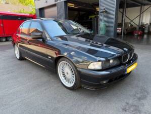 Bild 2/31 von ALPINA B10 V8 (2000)