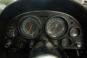 Bild 9/50 von Chevrolet Corvette Sting Ray Convertible (1966)