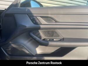 Bild 18/28 von Porsche Taycan 4 Cross Turismo (2025)