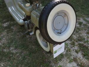 Immagine 33/50 di Innocenti Lambretta D 125 (1958)