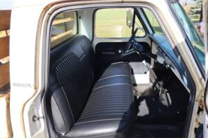 Image 20/52 of Ford F-100 (1967)