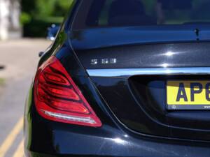 Bild 21/50 von Mercedes-Benz S 63 AMG (2015)