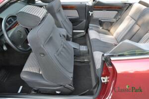 Bild 34/50 von Mercedes-Benz E 200 (1994)