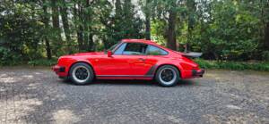 Immagine 3/37 di Porsche 911 Carrera 3.2 (1985)