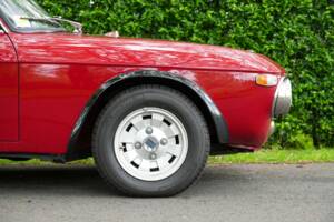Image 26/36 of Lancia Fulvia Coupe HF 1.6 (1971)