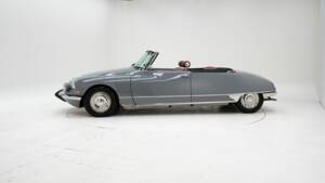 Bild 8/15 von Citroën DS 20 Pallas (1968)