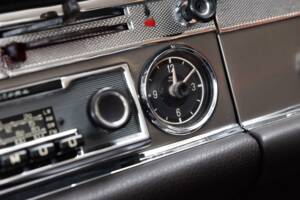 Image 19/35 de Mercedes-Benz 230 SL (1966)