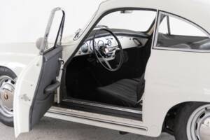 Image 24/37 of Porsche 356 C 1600 SC (1964)