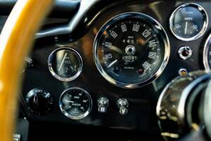 Bild 27/43 von Aston Martin DB 6 Vantage (1967)