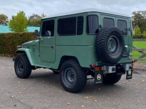 Image 3/18 de Toyota Land Cruiser FJ 40 (1978)